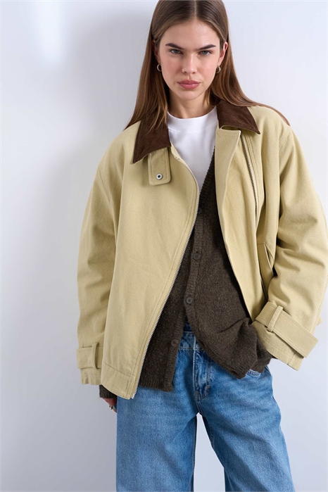 Куртка с застежкой-молнией спереди и воротником из контрастного шнура артикул 151962270