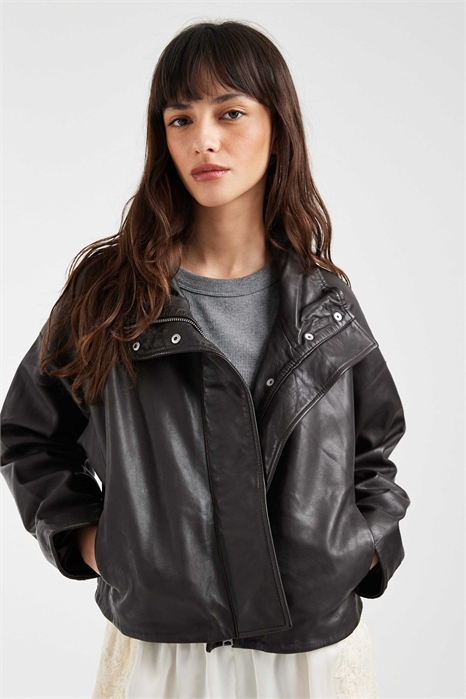 Кожаная куртка свободного кроя с воротником-воронкой от Ryder артикул 155808634