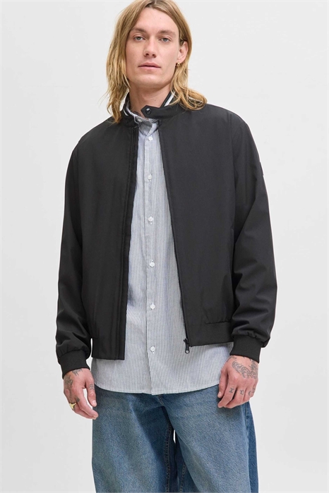 Куртка-бомбер артикул 154817671