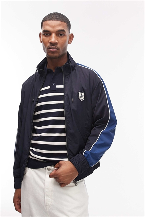 Куртка-ветровка с высоким воротником артикул 154168301