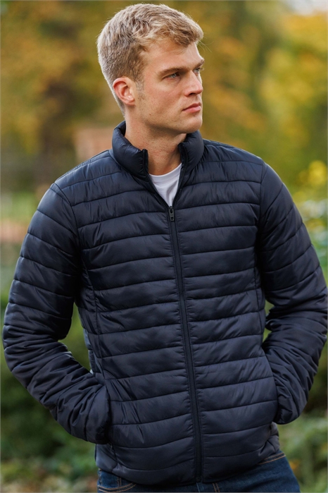 Сверхлегкая пуховик с воротником-воронкой артикул 152242537