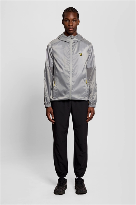 Легкая куртка с логотипом на рукаве артикул 156050119