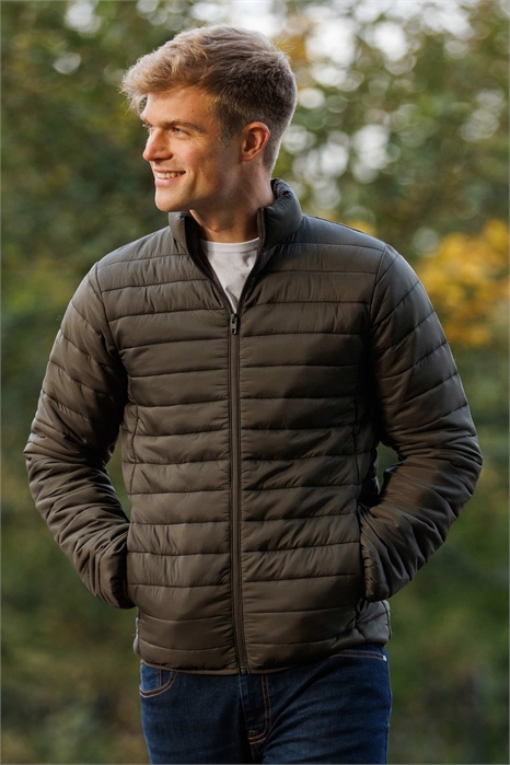 Сверхлегкая пуховик с воротником-воронкой артикул 152242517