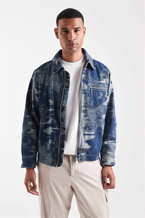 Джинсовая куртка Wylie с застежкой-молнией спереди, камуфляжный индиго, средне-синий оттенок артикул 148444526
