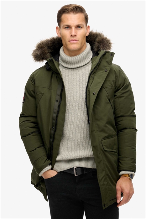 Парка из искусственного меха Everest в армейском хаки-зеленом цвете артикул 139684374