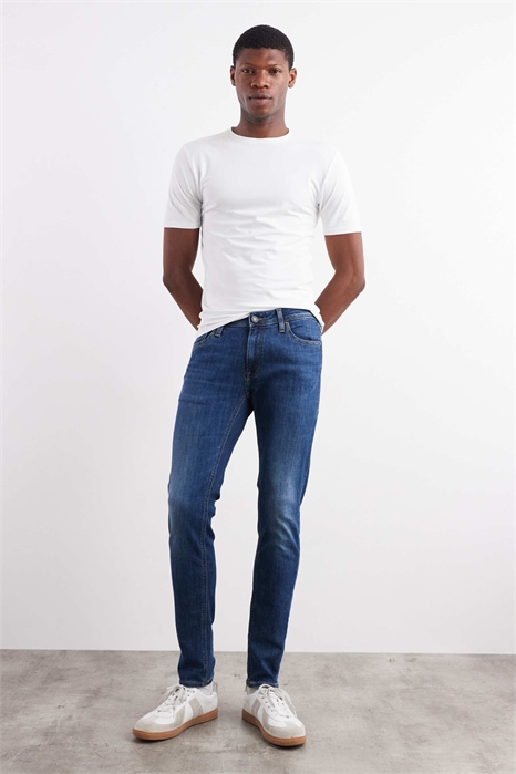 Джинсы Liam облегающего кроя из эластичного денима артикул 115115488