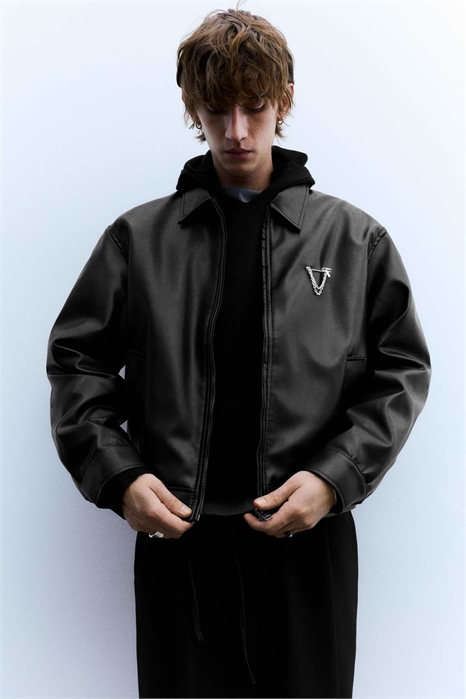 Куртка-тракер с эффектом кожи артикул 154744780