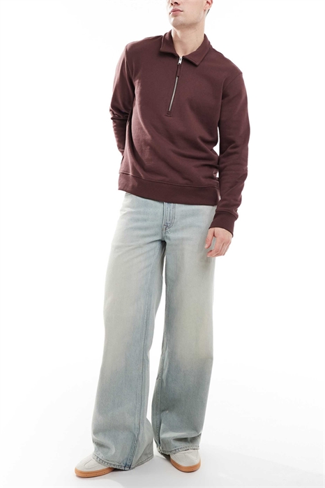 Джинсы с широкими брючинами артикул 148521471