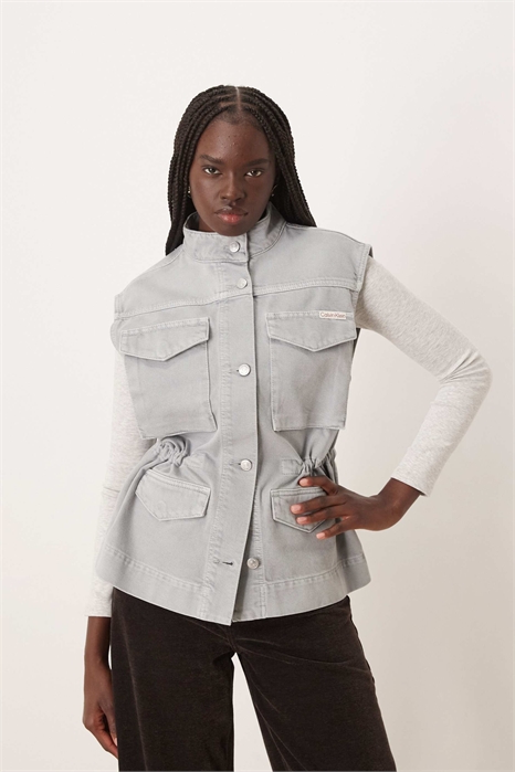 Джинсовый практичный жилет артикул 154174083