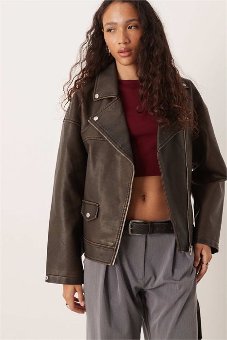 Куртка-косуха из искусственной кожи артикул 148407884