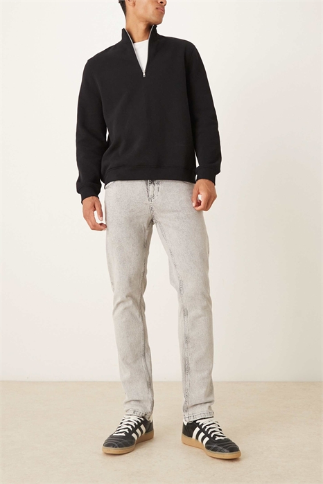 Джинсы с зауженным кроем из эластичной ткани артикул 152354311