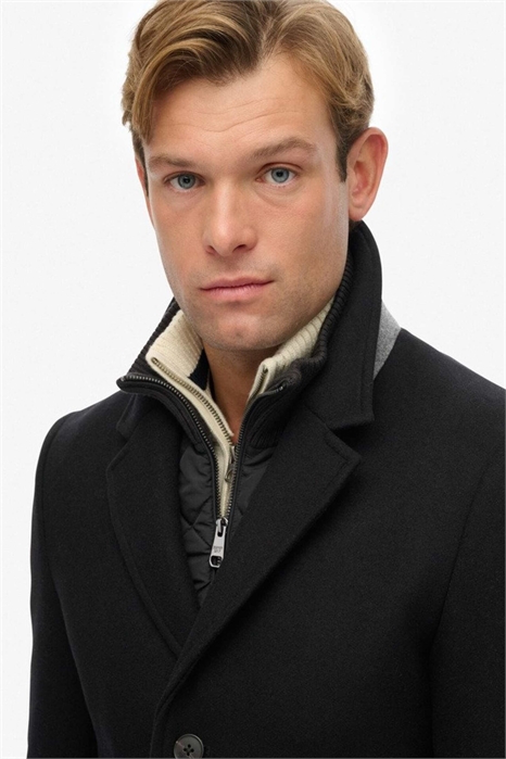 Индивидуально сшитый городской пальто 2 в 1 черного цвета артикул 153540901