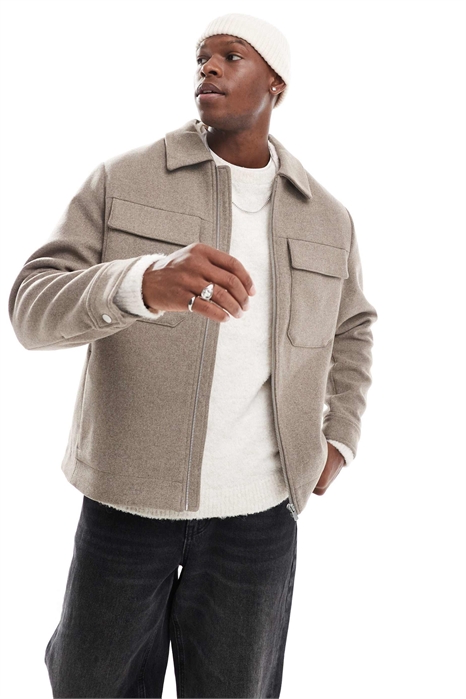 Короткая куртка из смешанной шерсти с карманами артикул 136899367