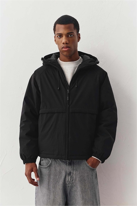 Пуховик с высоким воротником артикул 155320317