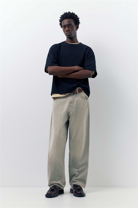 Джинсы свободного кроя артикул 155568804