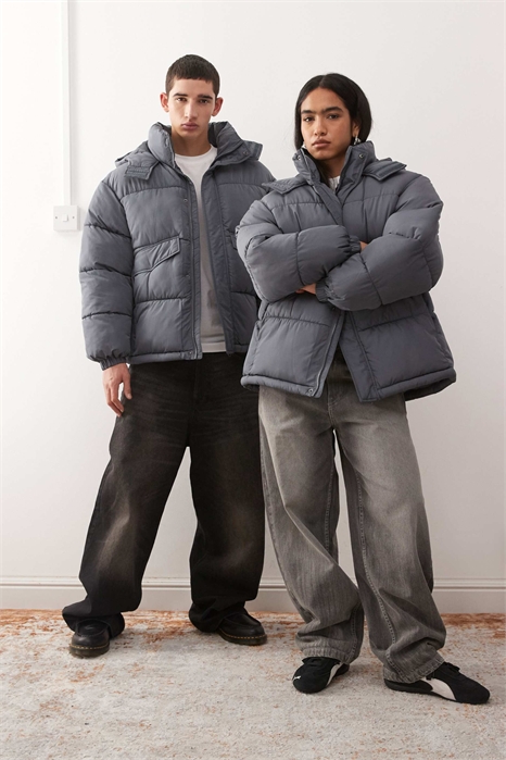 Универсальная пуховая куртка с капюшоном артикул 142998980