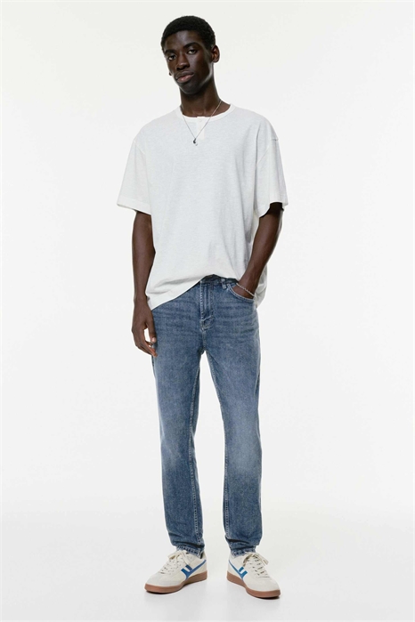 Джинсы с зауженным кроем артикул 151416158