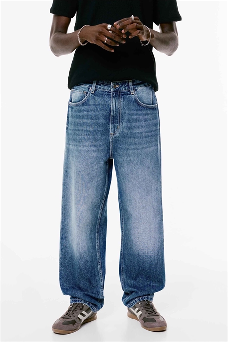 Джинсы-багги артикул 151556793