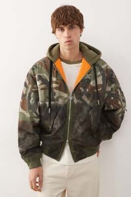 Бомбер с капюшоном из плотной ткани от Aape by A Bathing Ape артикул 150152306