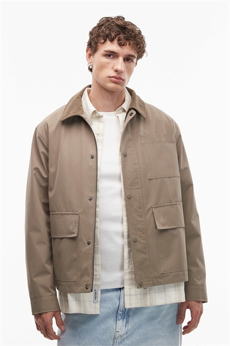 Короткая куртка с воротником из шнурка артикул 151527720