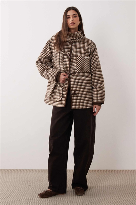 Куртка-плед в ретро-стиле со съемным шарфом артикул 150663822