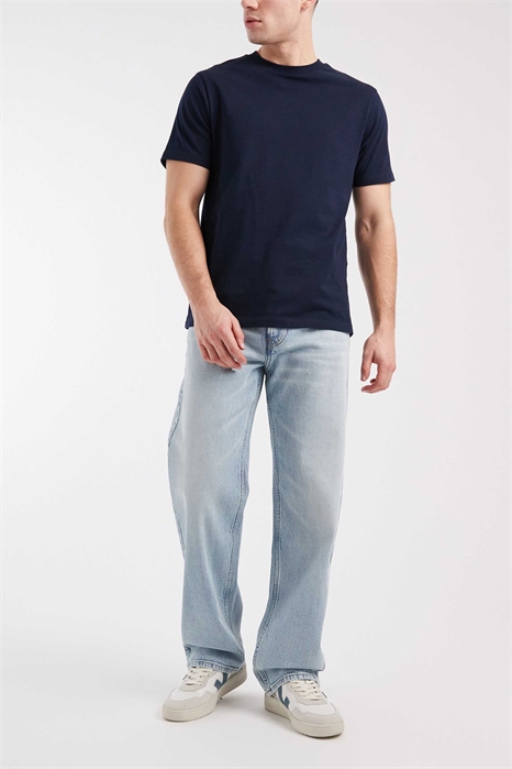 Прямые джинсы в стиле 90-х артикул 151337033