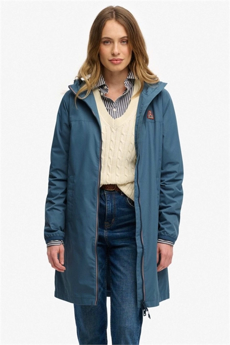 Длинная трехцветная ветровка в сухом синем цвете артикул 155932754