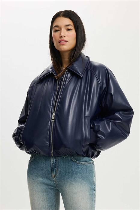 Бомбер из искусственной кожи с пуховой подкладкой артикул 153167665