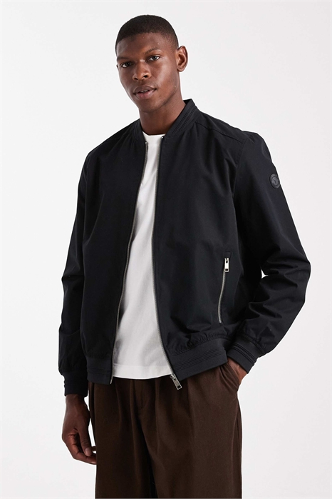 Куртка-бомбер на молнии с карманами артикул 151024957