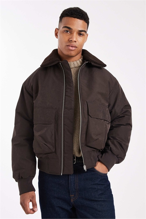 Куртка-бомбер с воротником из борж артикул 148852563