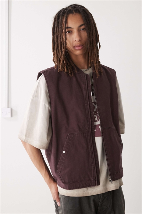 Жилет с полной застежкой-молнией из тканого материала бордового цвета артикул 147663760