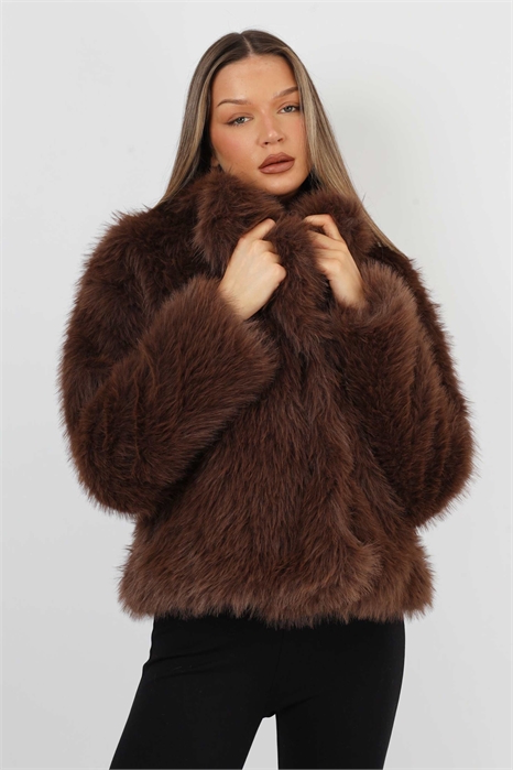 Пальто из искусственного меха Arabella с объемным воротником артикул 154788175