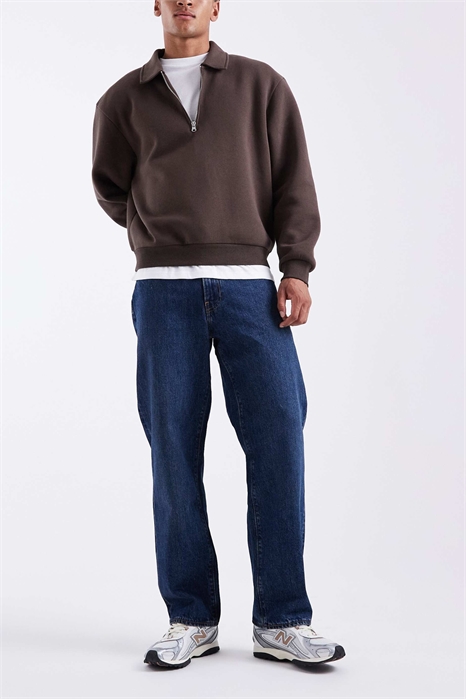 568 — джинсы свободного кроя прямого покроя артикул 142088934