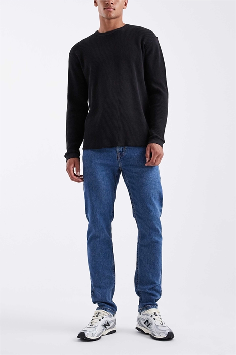 515 джинсы с зауженным кроем артикул 137849033