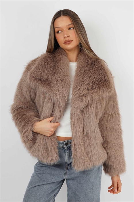 Пальто из искусственного меха Arabella с объемным воротником артикул 154684487