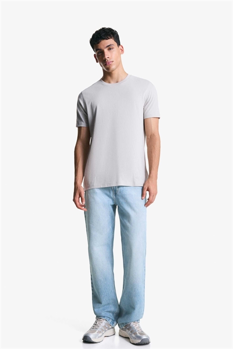 Джинсы свободного кроя с прямыми брючинами артикул 150675644