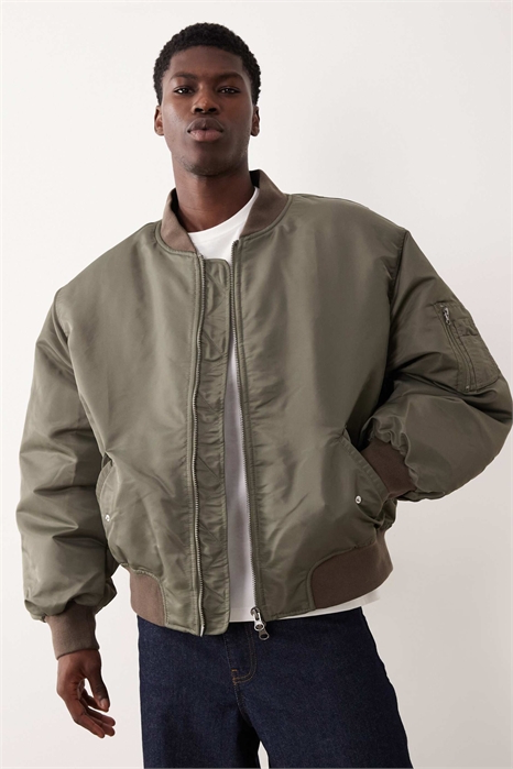 Бомбер свободного кроя артикул 147441513
