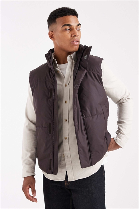 Жилет-пуховик артикул 148078603