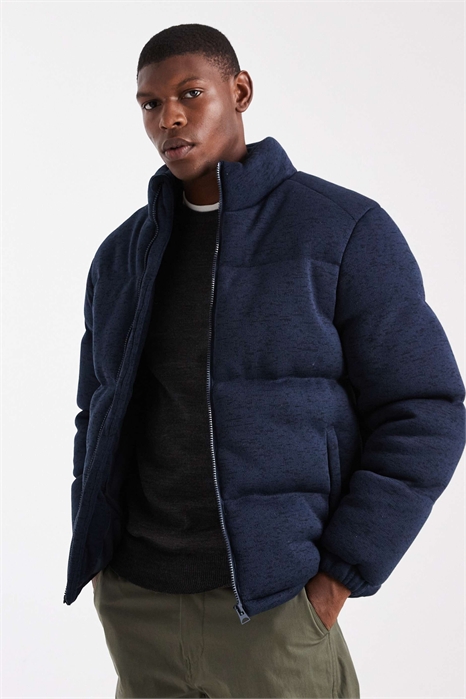 Пуховик с воротником-воронкой и застежкой-молнией, с мягкой на ощупь поверхностью артикул 149278237