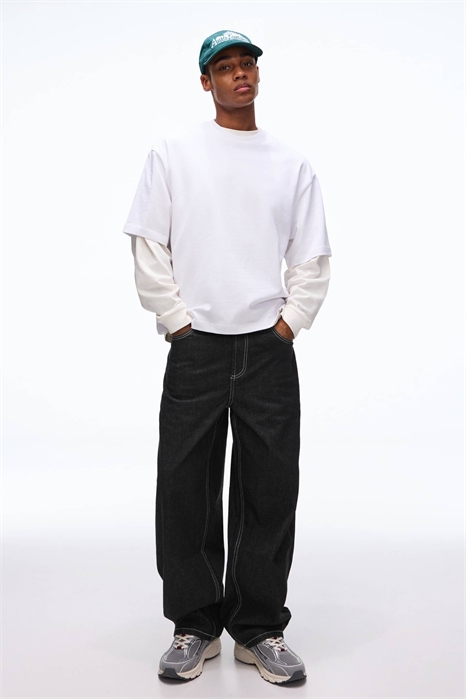 Длинные джинсы свободного кроя с вышивкой артикул 156179323