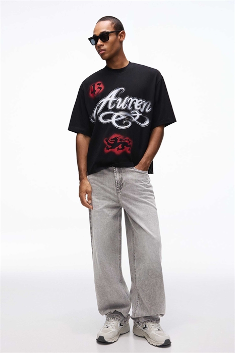 Длинные джинсы свободного кроя с вышивкой артикул 156179250