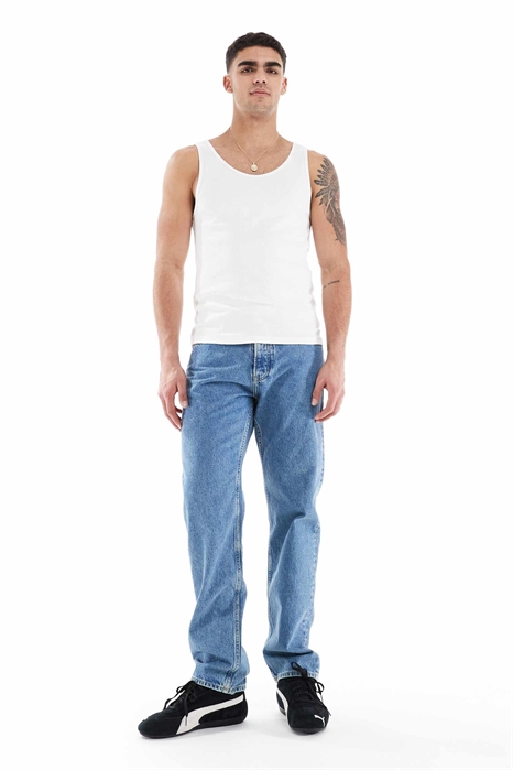 Стандартные джинсы прямого кроя артикул 138740301