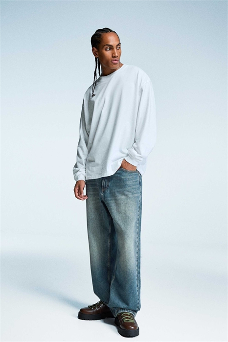 Длинные джинсы свободного кроя артикул 154896187