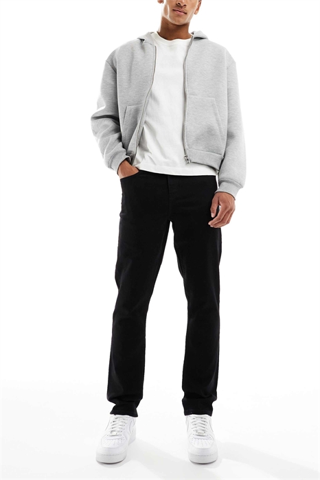 Джинсы-скинни из эластичного материала артикул 146137427