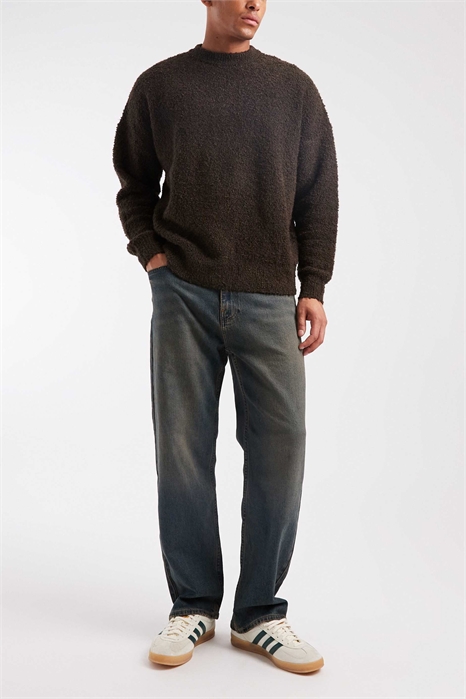 Джинсы с 5 карманами и широкими штанинами, темный отбеленный цвет артикул 153666038