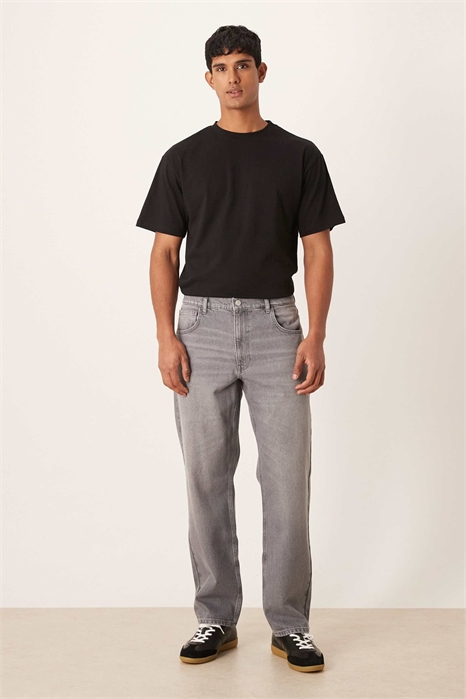 Джинсы прямого кроя артикул 151452682