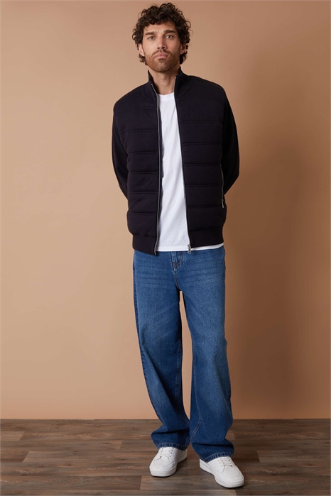 Джинсы свободного кроя артикул 153223863