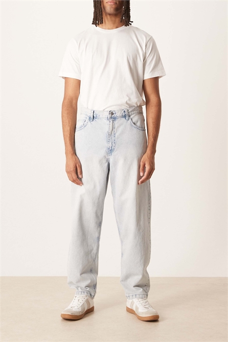 Джинсы свободного прямого кроя артикул 151528786