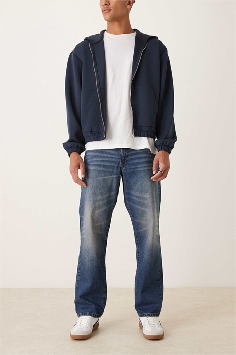 Джинсы прямого кроя артикул 150664999