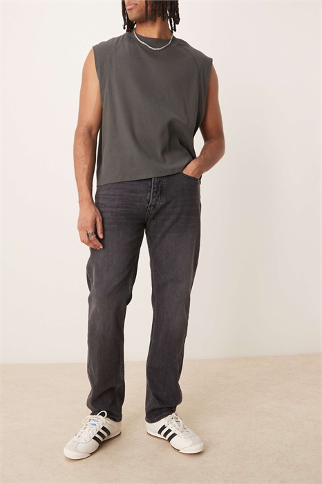 Стандартные джинсы прямого кроя артикул 142203427